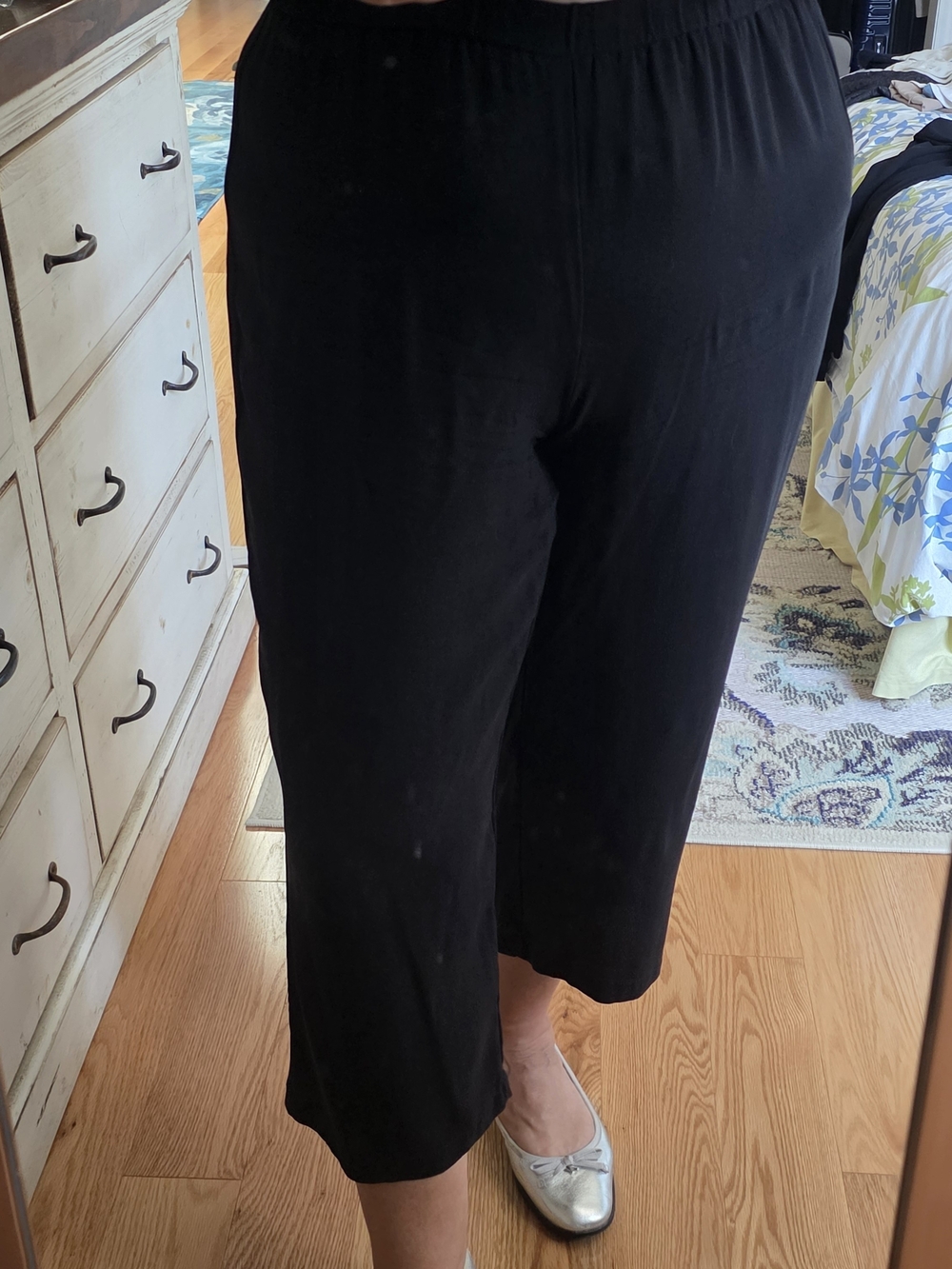 EILEEN FISHER Black SILK M Cropped Pants